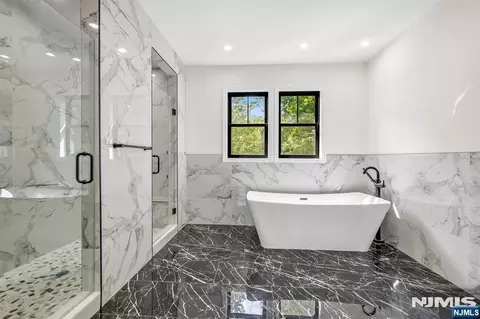 Bath - 193 Homestead Rd, Paramus, NJ 07652 photo 2 of 8