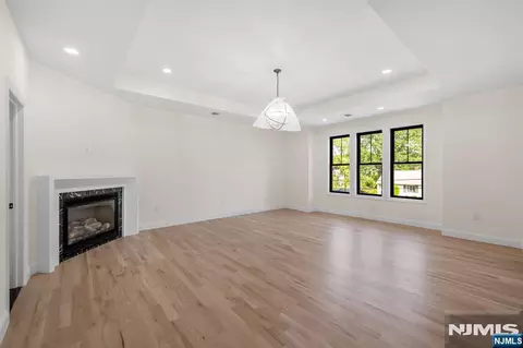 Living - 193 Homestead Rd, Paramus, NJ 07652 photo 4 of 7