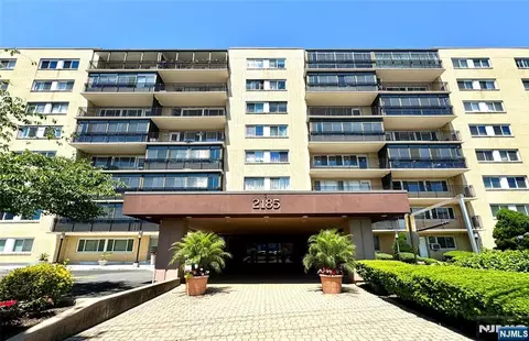 2185 Lemoine Ave #6P, Fort Lee, NJ 07024