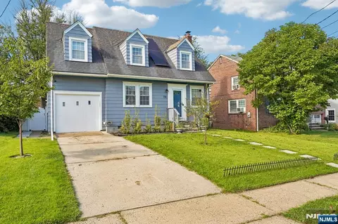 731 Mayflower Ave, Lawrence, NJ 08648
