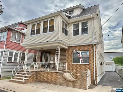 55 Garrison St, Newark, NJ 07105