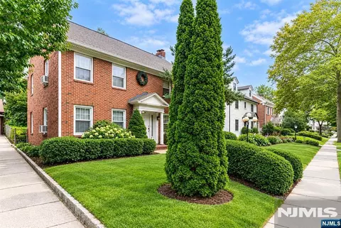 523-525 Lake, Newark, NJ 07104