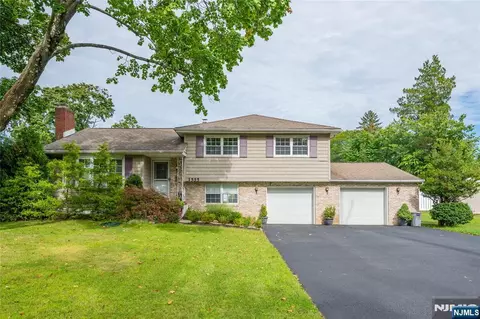 Exterior - 1555 Ratzer Rd, Wayne, NJ 07470 photo 15 of 19