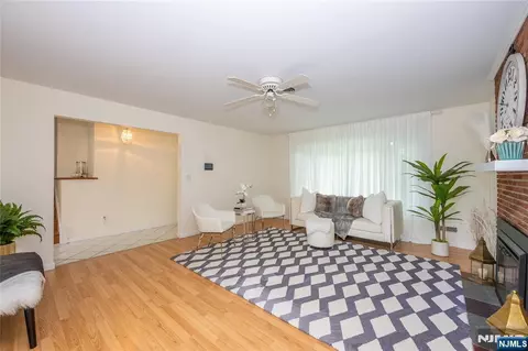 Living - 1555 Ratzer Rd, Wayne, NJ 07470 photo 3 of 5