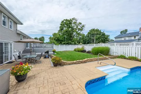 Exterior - 1555 Ratzer Rd, Wayne, NJ 07470 photo 14 of 19