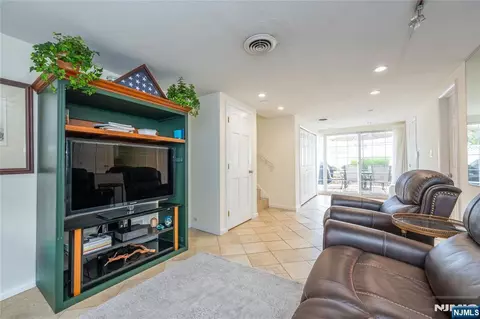 Living - 1555 Ratzer Rd, Wayne, NJ 07470 photo 5 of 5