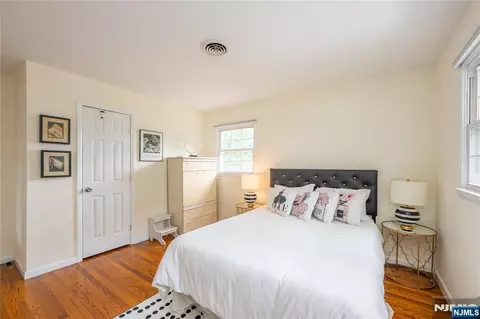 Bedroom - 1555 Ratzer Rd, Wayne, NJ 07470 photo 1 of 4