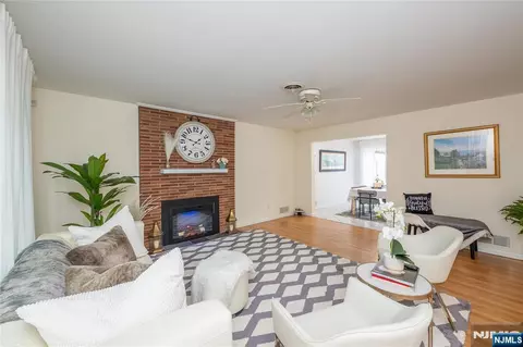 Living - 1555 Ratzer Rd, Wayne, NJ 07470 photo 1 of 5