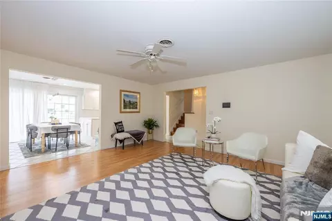 Living - 1555 Ratzer Rd, Wayne, NJ 07470 photo 4 of 5