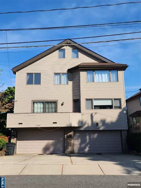 2408 2nd St, Fort Lee, NJ 07024