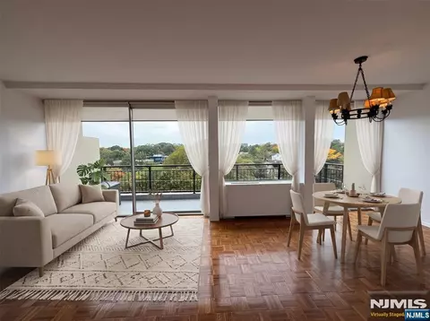 3 Horizon Rd #819, Fort Lee, NJ 07024