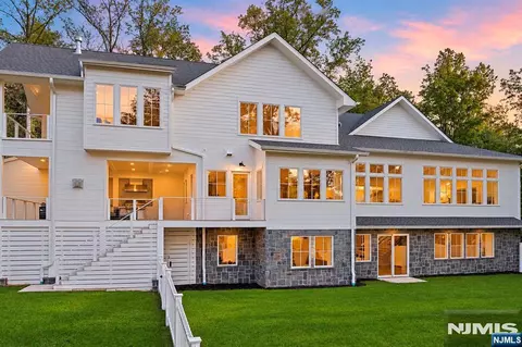 468 Lydecker St, Englewood, NJ 07631