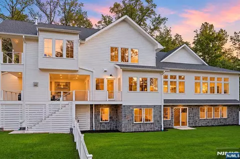 468 Lydecker St, Englewood, NJ 07631