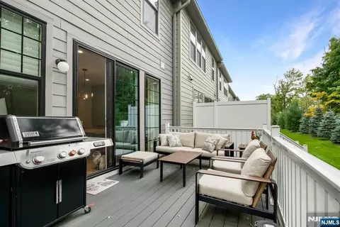 Exterior - 98 Cinnamon Dr, Saddle River, NJ 07458 photo 1 of 3