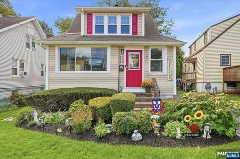 53 Seneca Ave, Dumont, NJ 07628