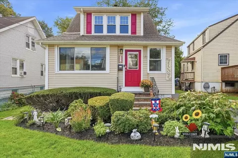 53 Seneca Ave, Dumont, NJ 07628