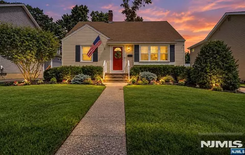 91 Lynwood Rd, Verona, NJ 07044