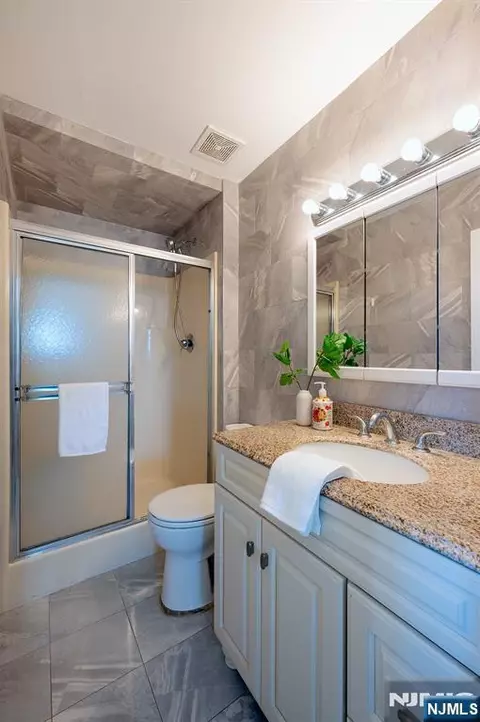 Bath - 75 Union St #5B, Hackensack, NJ 07601 photo 2 of 2