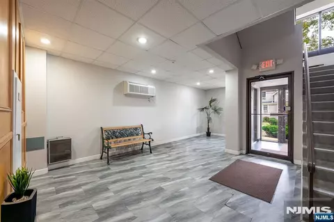 Entry Way - 75 Union St #5B, Hackensack, NJ 07601 photo 2 of 2