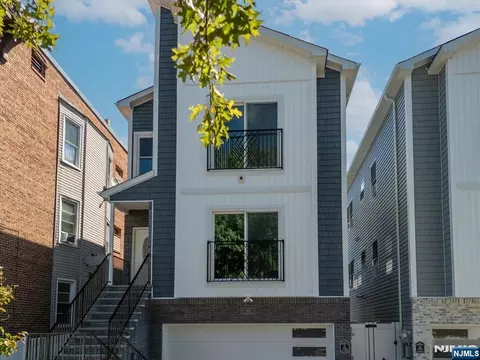 192 Amherst St, East Orange, NJ 07018
