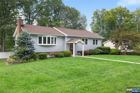 662 Calvin St, Township Of Washington, NJ 07676