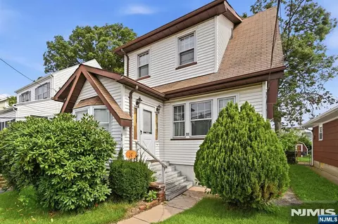 66 Rowland Ave, Clifton, NJ 07012