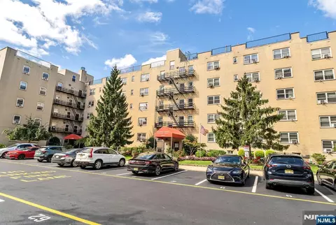 2205 N Central #3F, Fort Lee, NJ 07024