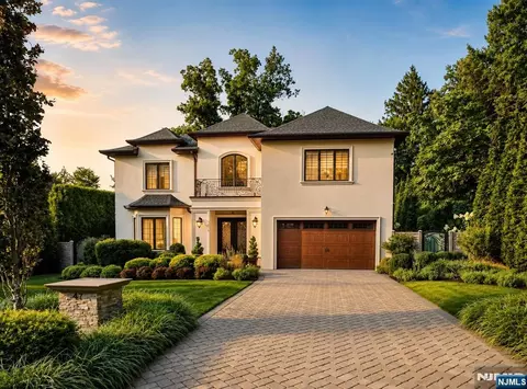 47 Rutgers St, Closter, NJ 07624
