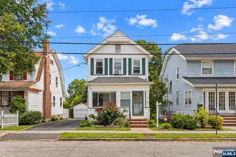 35 Clinton St, Bloomfield, NJ 07003