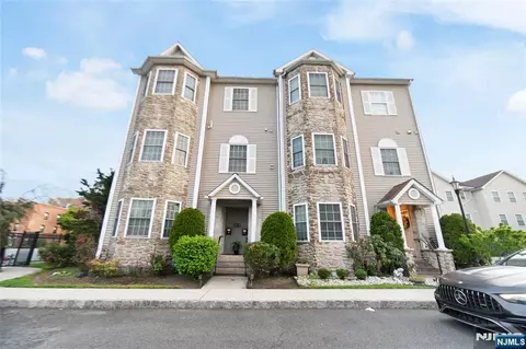 103 S Grove St, East Orange, NJ 07018