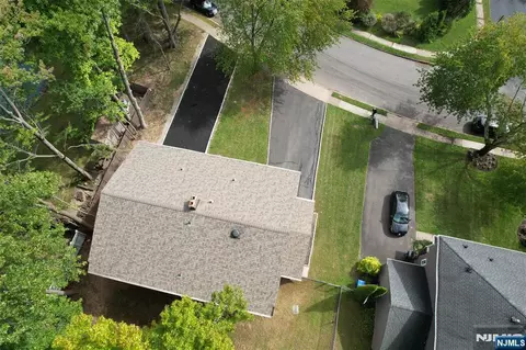 View/Area - 85 Primrose Ln #B, Paramus, NJ 07652 photo 3 of 3