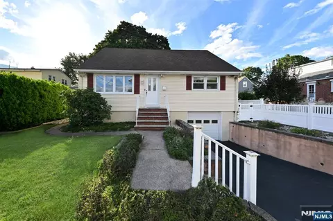 156 Clinton St, Emerson, NJ 07630