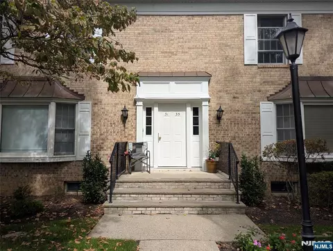 31 Maple Ave #31A, Park Ridge, NJ 07656