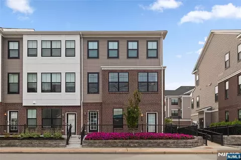 341 Main St, Little Falls, NJ 07424