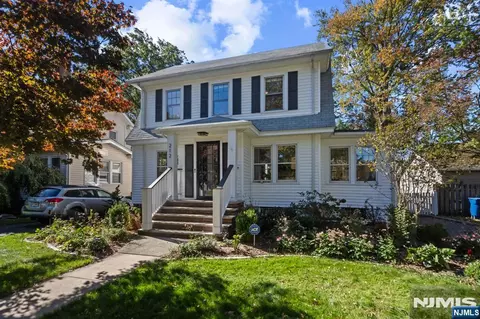 212 Montague Pl, South Orange Village, NJ 07079