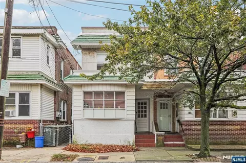 107 Saint Davids Pl, Atlantic City, NJ 08401