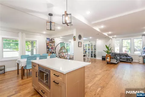 105 Brinkerhoff St, Ridgefield Park, NJ 07660