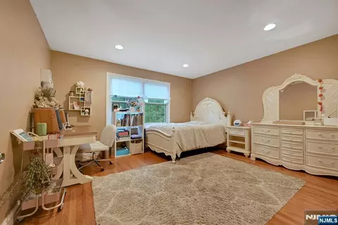 Bedroom - 254 Wilson Ave, Paramus, NJ 07652 photo 3 of 6