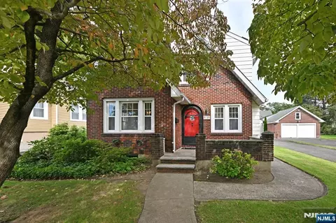 5-29 3rd St, Fair Lawn, NJ 07410