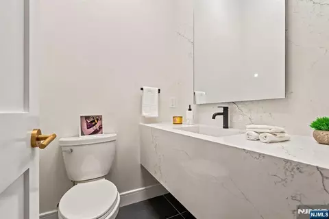 Bath - 761 Cathy Ann Ct, Paramus, NJ 07652 photo 1 of 10
