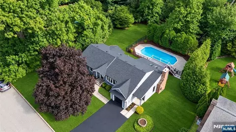 19 Ladik Pl, Montvale, NJ 07645