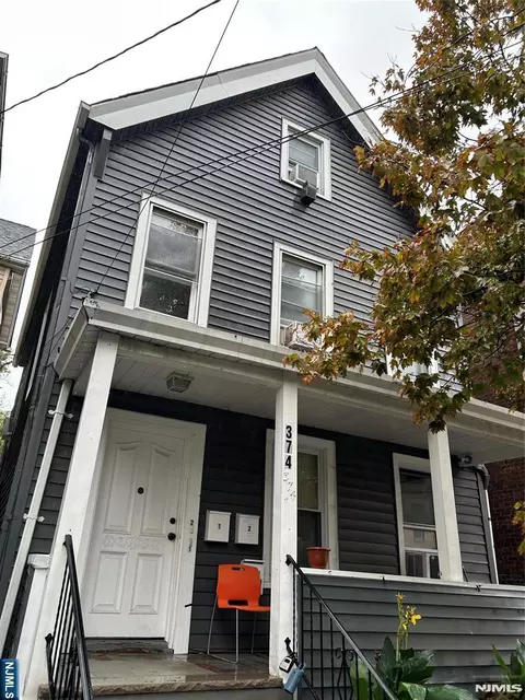 374 S Mechanic St, Orange, NJ 07050
