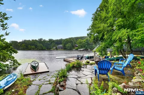 106 Demarest, Bloomingdale, NJ 07403