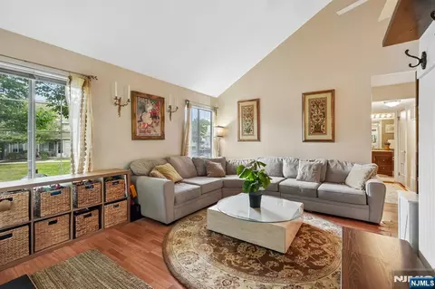 Other - 11 Stevens Ct, Bedminster, NJ 07921 photo 1 of 8