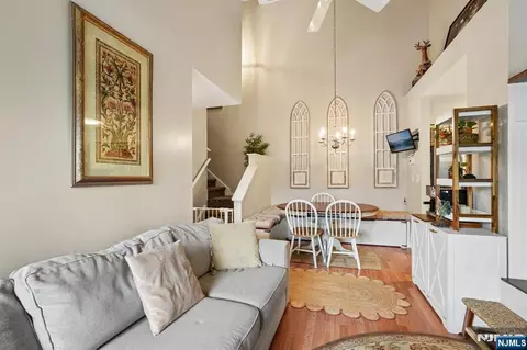 Dining - 11 Stevens Ct, Bedminster, NJ 07921 photo 1 of 5