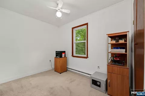 Bedroom - 19 Skyland Ave, Haskell, NJ 07420 photo 6 of 9