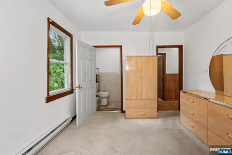 Bedroom - 19 Skyland Ave, Haskell, NJ 07420 photo 7 of 9