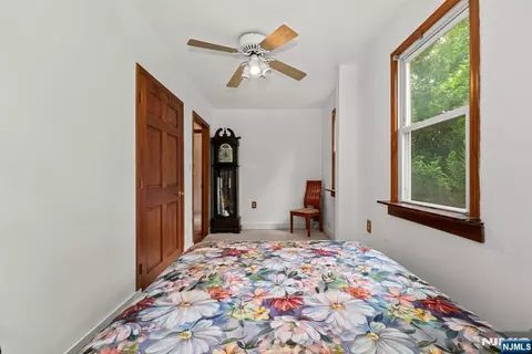 Bedroom - 19 Skyland Ave, Haskell, NJ 07420 photo 4 of 9