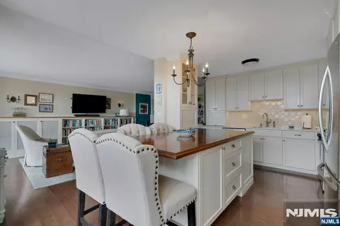 2000 Linwood Ave #22B, Fort Lee, NJ 07024
