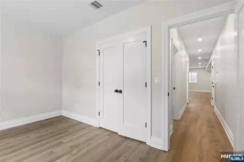 Entry Way - 367 Johnson Ave, Teaneck, NJ 07666 photo 11 of 15